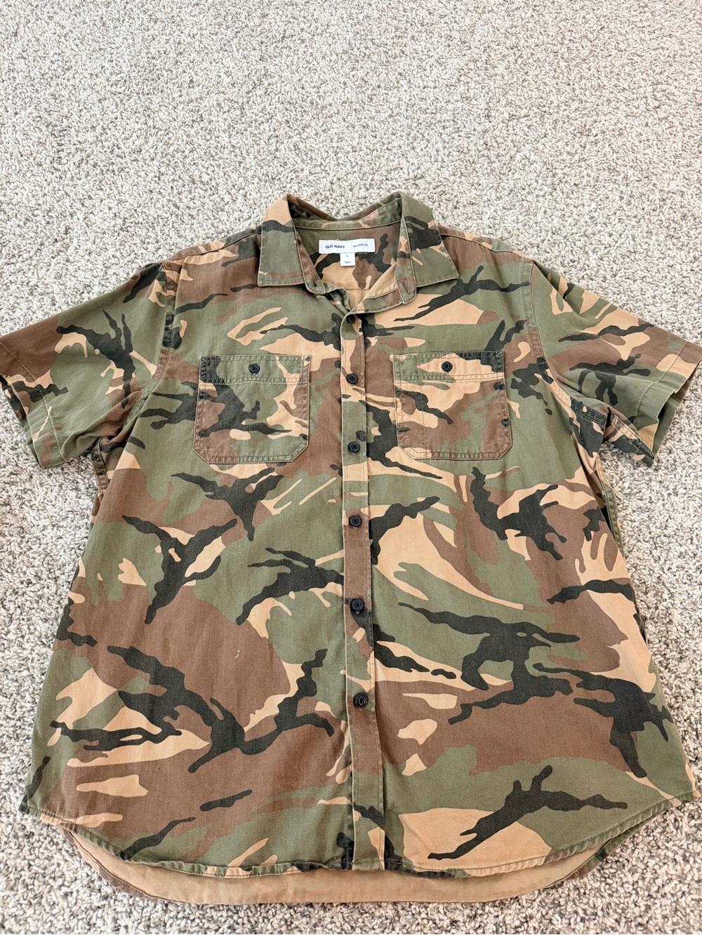 Old Navy Men's Short-Sleeve Camouflage Button-Down Shirt - Green/Brown/Black